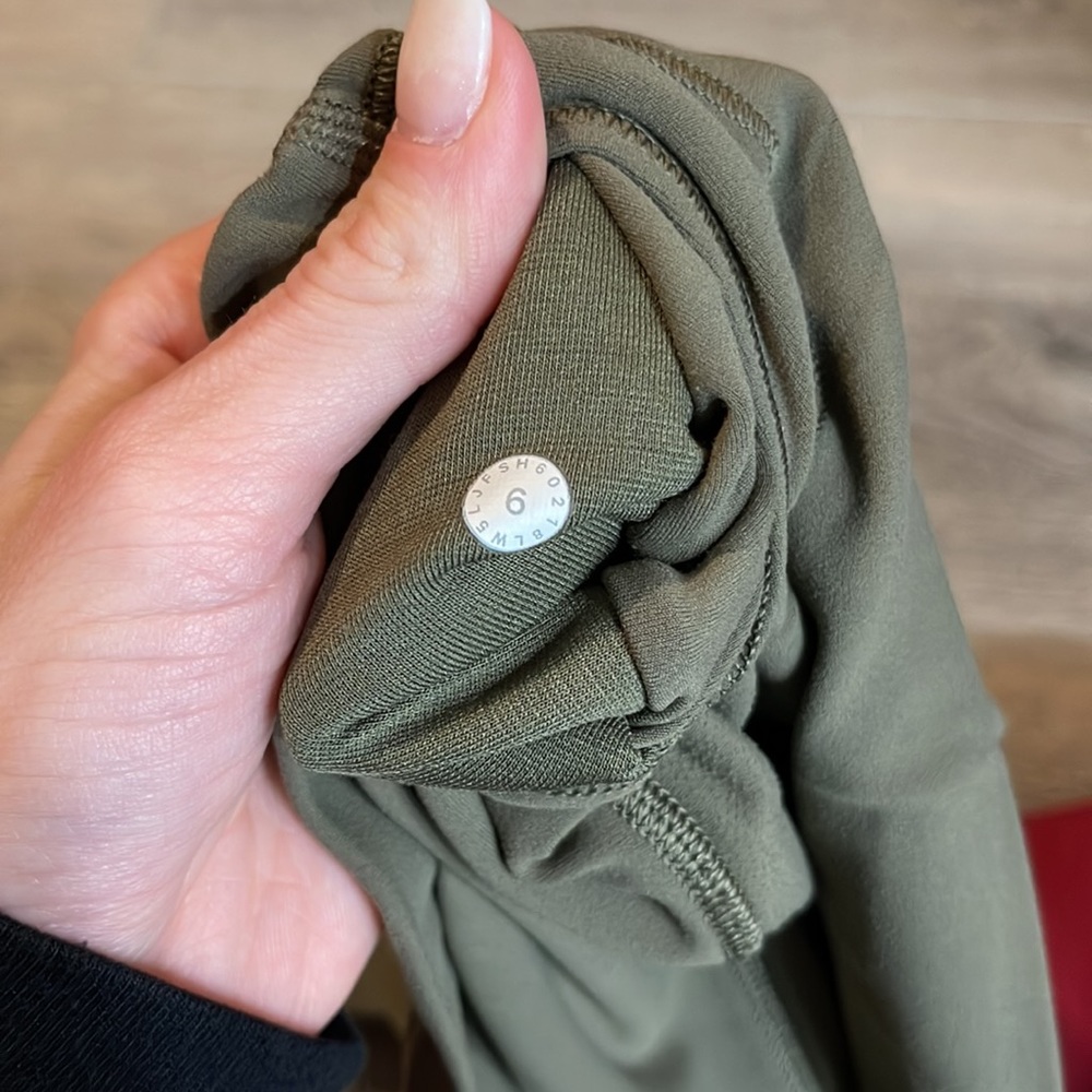 Align 25” - image 4